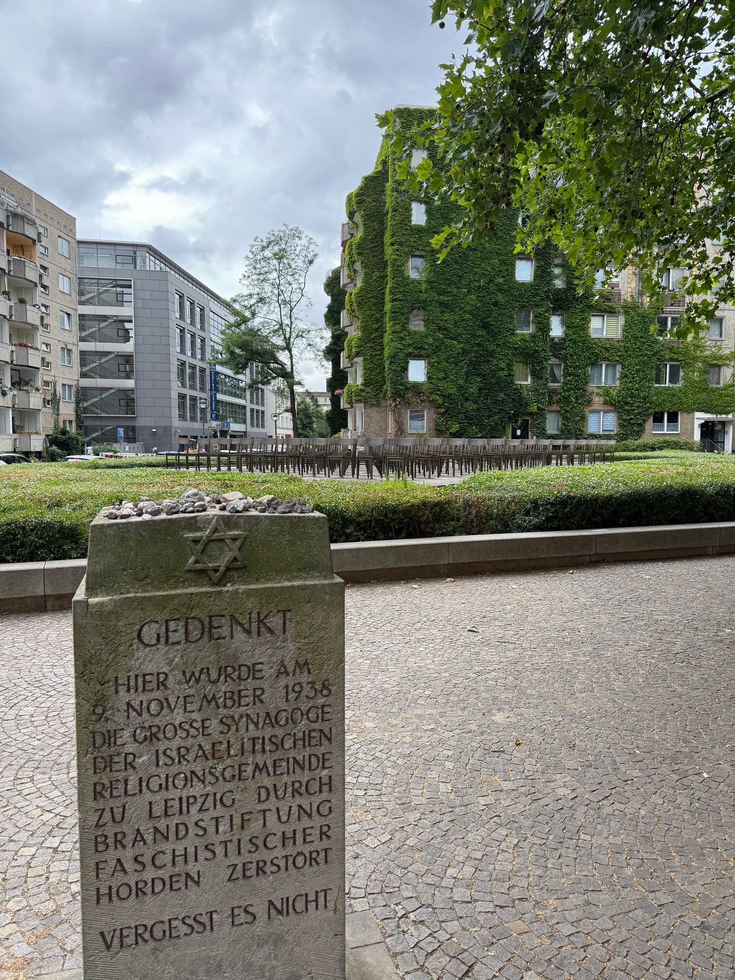 The synagogue memorial
